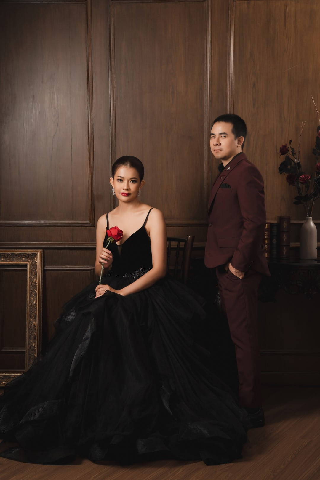 Dark & Elegant 3