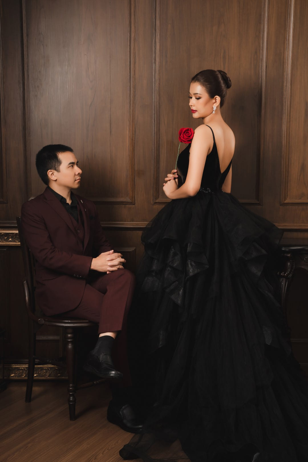 Dark & Elegant 6