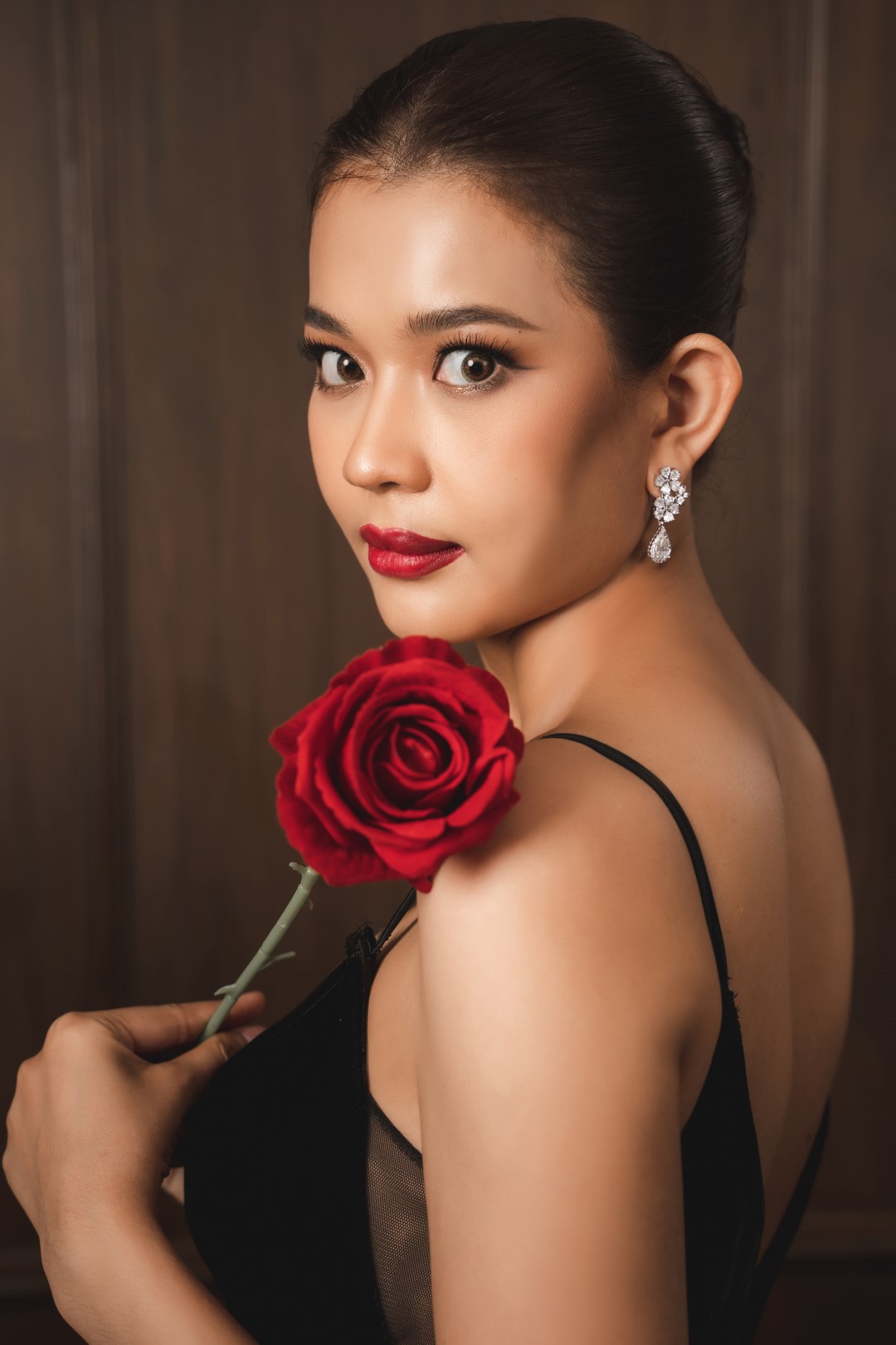 Dark & Elegant 29